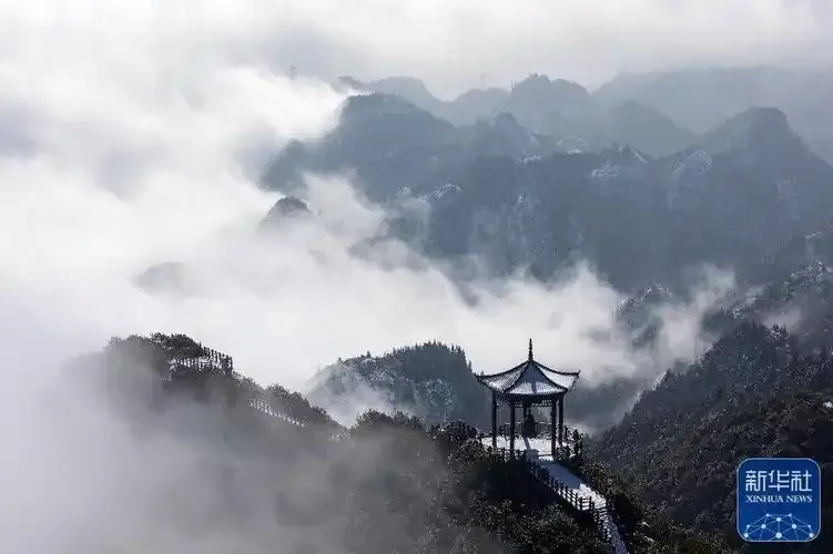 六盘水梅花山山地度假区夏季景观